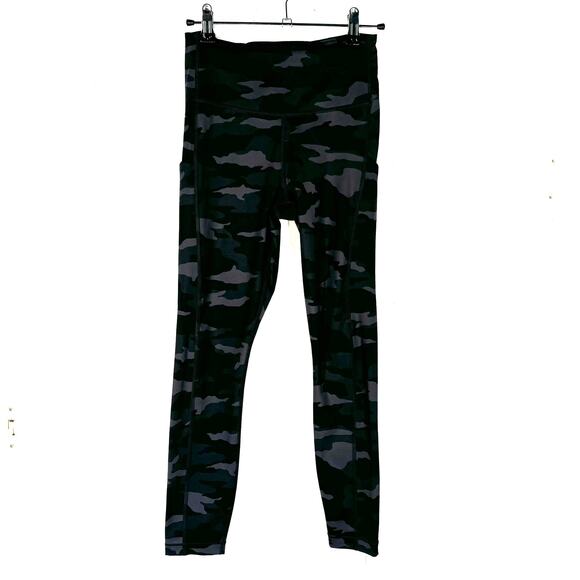 Altheta Ultimate Stash Pocket 7/8 Camo Tight Legging Size XS Workout Compression - Picture 3 of 6